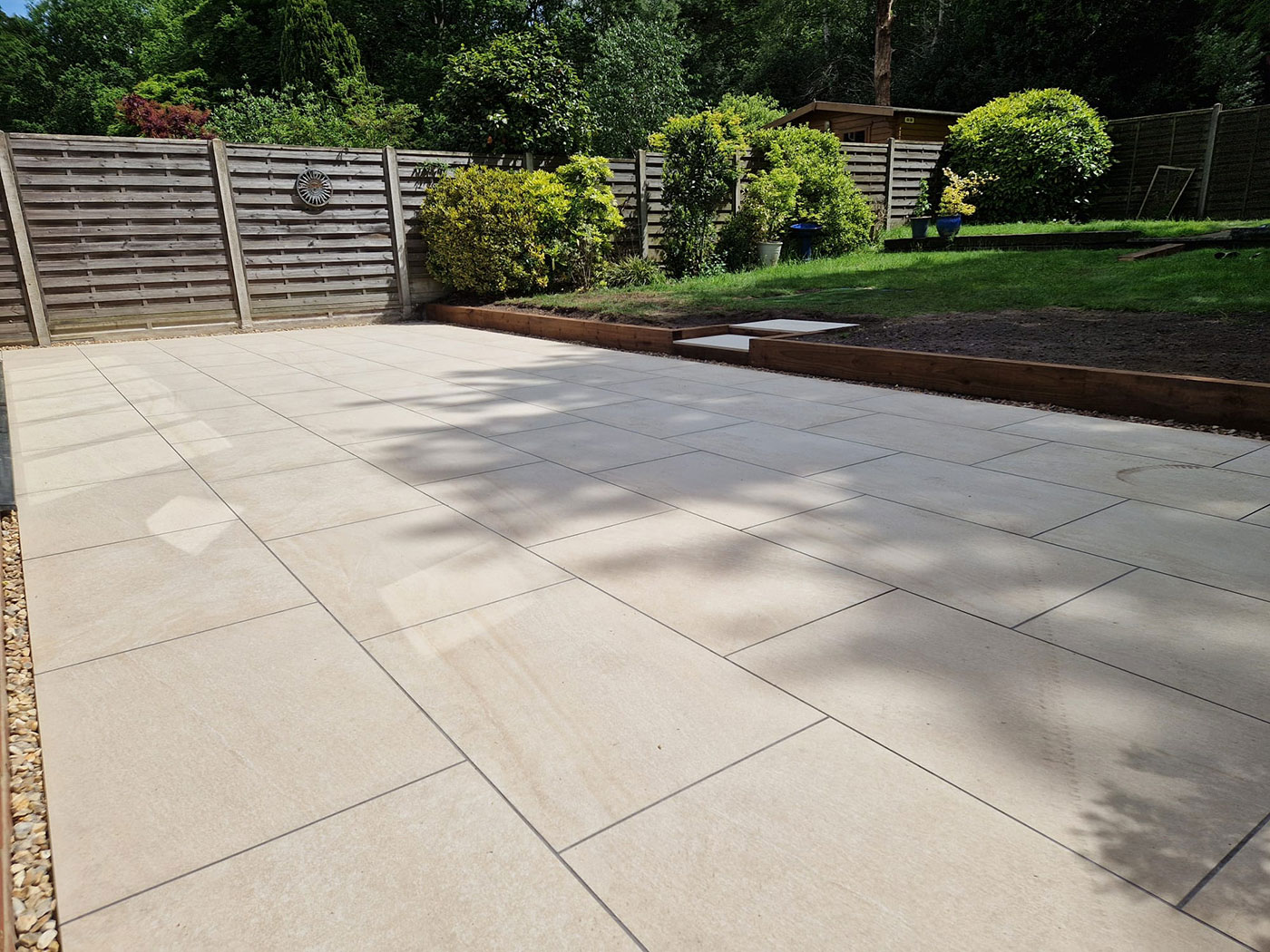 Porcelain Patios by Perfect Landscapes, Yateley